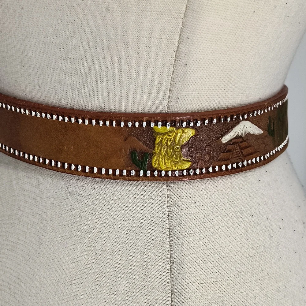 Vintage Mexican tooled brown leather western belt-fits waists 20 to 24 inches